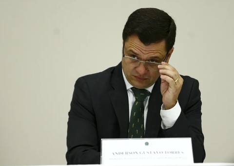 Ex-ministro Anderson Torres deve depor hoje à PF