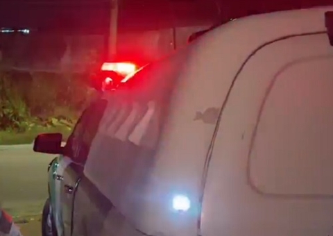 Assaltantes de ônibus são espancados por passageiros em Manaus