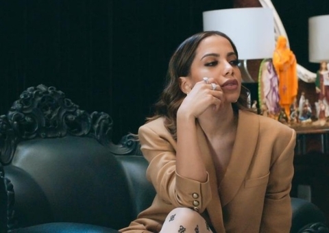 Dançarina processa Anitta após aparecer por 2 segundos em série da Netflix 