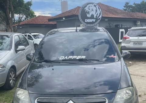 Motorista é preso suspeito de receptação ao dirigir carro furtado em Manaus