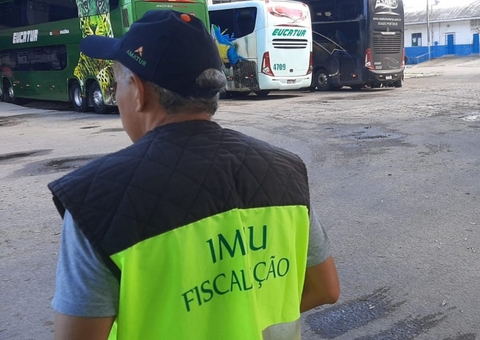 Motoristas são autuados por série de infrações na rodoviária de Manaus