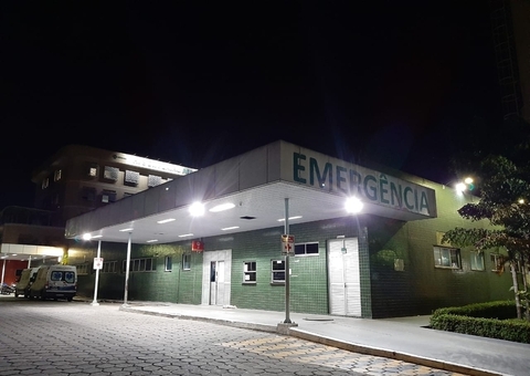 Jovem leva facada no olho após bebedeira em Manaus