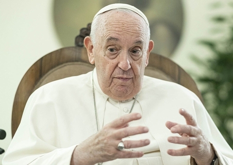 Papa Francisco passará por cirurgia no intestino