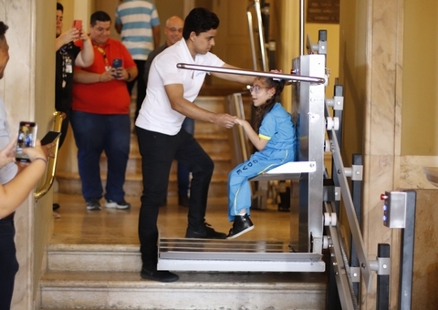 Teatro Amazonas recebe adequação de acessibilidade para PCDs