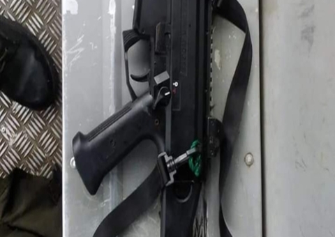 Homem é preso pela PF com submetralhadora no interior do Amazonas