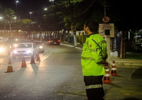 Trânsito é fiscalizado no entorno do CSU durante festival folclórico em Manaus