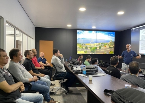 Prefeitura avalia resultados com instalação de semáforos inteligentes em Manaus