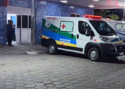 Jovem tem pedaço de vidro cravado na cabeça por criminosos em Manaus