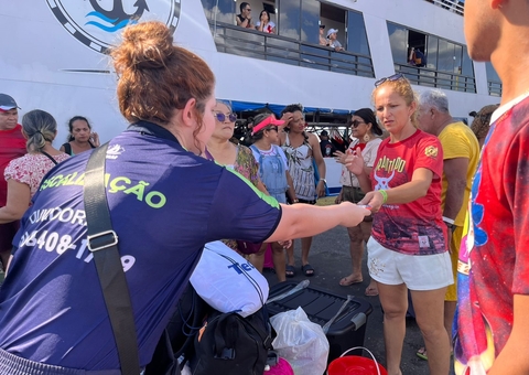 Em 10 dias, mais de 21 mil pessoas viajaram de barco para Festival de Parintins