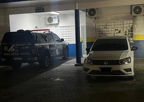 'Velho Chico' e 'Lili' são presos com carro roubado em Manaus