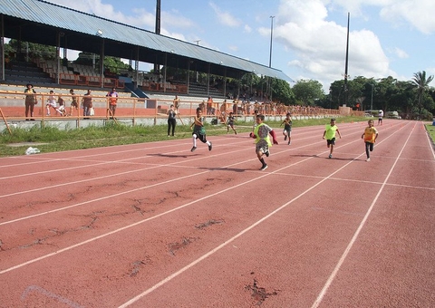 Seletiva de atletismo e jogo de queimada acontece na zona rural de Manaus