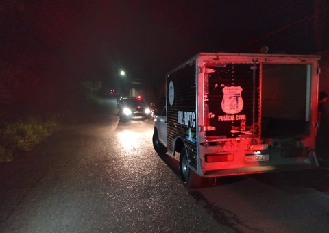 Motociclista tem perna arrancada ao bater de frente com carreta em Manaus; vídeo