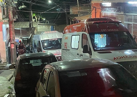 Criminosos lançam granada em beco de Manaus