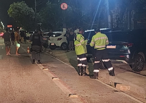 Mais de 40 veículos são autuados por estacionamento irregular em Manaus