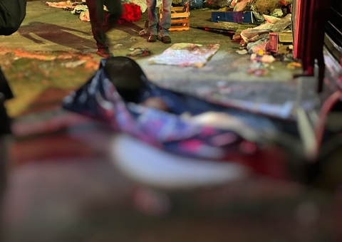 Corpo de jovem esquartejado é encontrado sem vísceras em lixeiras de Manaus