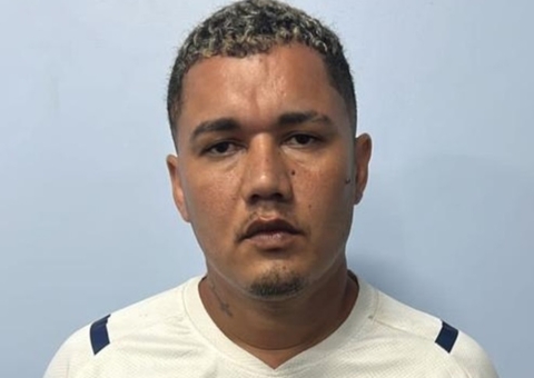 'Neymar' é preso suspeito de furtar pistola de carro usando 'chapolin' no Amazonas