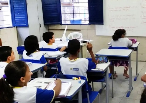 Câmara aprova projeto de lei que torna crime hediondo ataque a escolas	