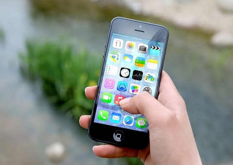 Adolescente é apreendido com celular roubado no São José