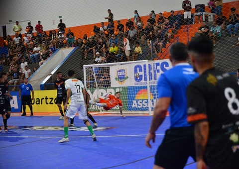 Estrela do Norte/Manaus goleia o Sapezal-MT por 6 a 1 no Brasileiro de Futsal