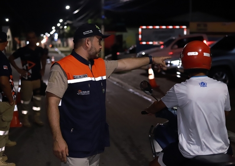 Detran inicia blitz educativa para reforçar segurança do trânsito durante Festival de Parintins
