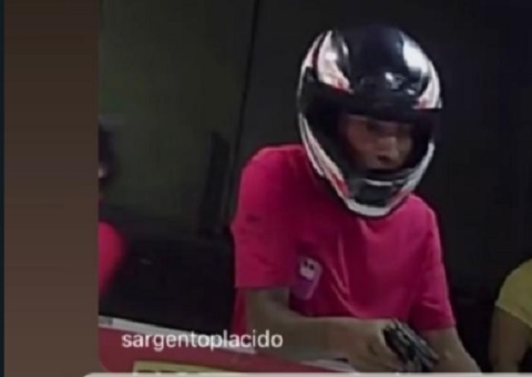 PM oferece R$ 1 mil para entregarem suspeito de assaltar lanchonete em Manaus; vídeo