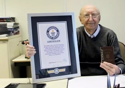 Funcionário mais antigo do mundo, brasileiro morre aos 102 anos
