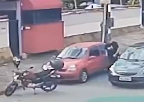 Polícia identifica motorista que abandonou carro com R$ 1 milhão; saiba quem