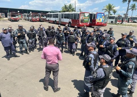 PMs participam de instrução para coibir roubos a ônibus em Manaus