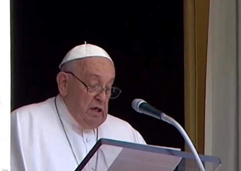 Papa Francisco pede oração por vítimas de queda de avião em Vinhedo