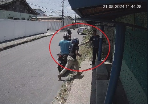 Criminosos assaltam estudante na parada de ônibus na Cidade Nova; vídeo
