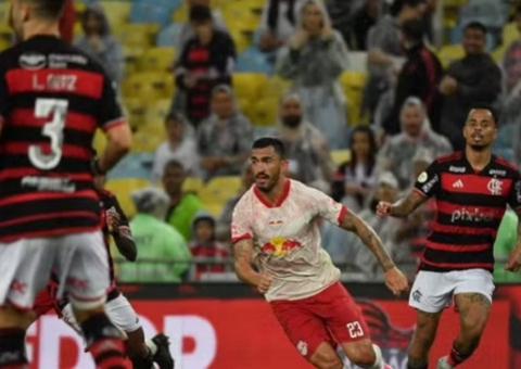 Flamengo vence Bragantino por 2 a 1 pelo Brasileirão