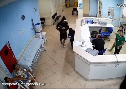 Criminosos fortemente armados causam pânico durante assalto a hospital; vídeo