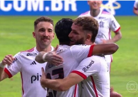 Flamengo vence Bahia e dispara por vaga na semifinal da Copa do Brasil