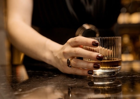 Homem é preso por tentar matar ex-mulher a facadas em bar no Colônia Antônio Aleixo