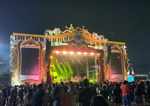 Mais de 180 mil pessoas curtem primeira noite de shows no Passo a Paço 2024