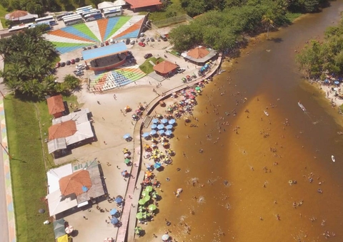Seca dos rios no Amazonas leva Prefeitura de Rio Preto da Eva a anunciar racionamento de água