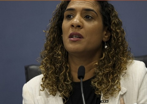 Ministra Anielle Franco faz 1º discurso após acusações de assédio sexual contra Silvio Almeida
