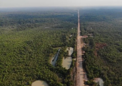 DNIT solicita à Justiça Federal revisão de liminar que suspendeu licença para reconstrução da BR-319