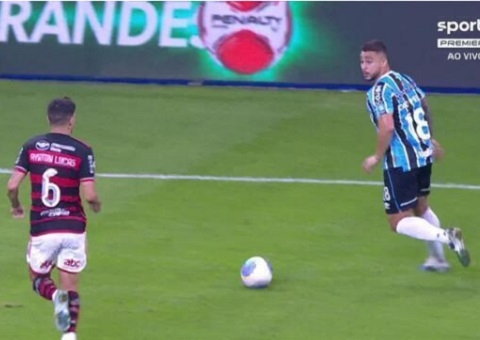 Grêmio vence, se afasta do Z4, e Flamengo se complica na briga pelo título