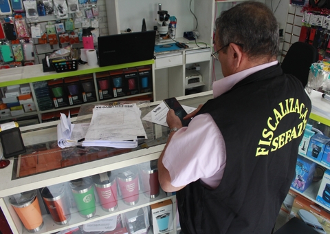 RecuperaFone: assistências técnicas são interditadas no Novo Aleixo