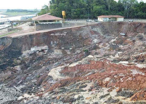 Defensoria oferece ajuda às famílias atingidas por desabamento em Manacapuru