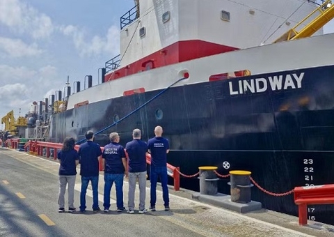 Navio-draga americano é liberado para dragagem no Rio Amazonas