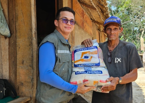 Estiagem 2024: Sema entrega cestas básicas nas RDS do Rio Amapá e do Igapó-Açu