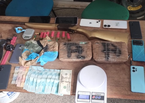 Polícia prende trio e causa prejuízo de R$ 300 mil para o tráfico de drogas em Japurá