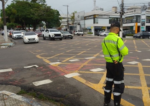 IMMU intensifica operações de trânsito em zonas afetadas pelas chuvas em Manaus
