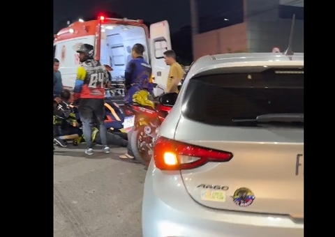 Motociclista de app fica gravemente ferido ao ser atingido por carro na Avenida Mario Ypiranga