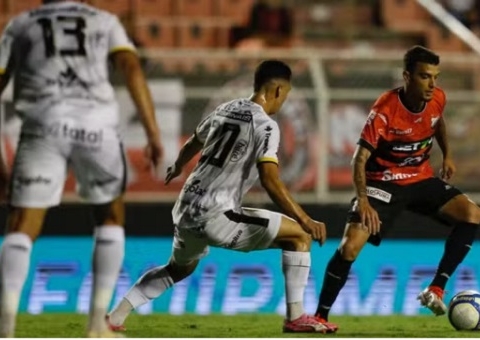 Amazonas vence Ituano com gol contra