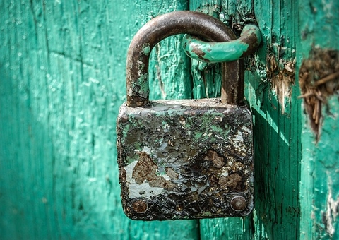 Colombiana é mantida refém por criminosos em cativeiro na AM-010