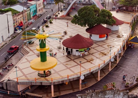 MP adota medidas para garantir realocação de moradores em áreas sob risco de deslizamento em Parintins