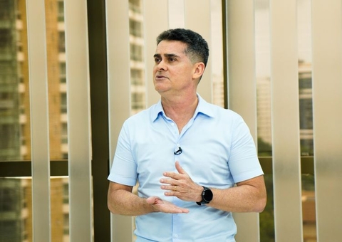 Prefeito David Almeida mantém mais dois secretários para novo mandato em Manaus